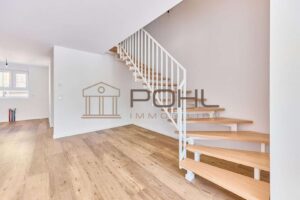 aa2bc637-d95e-4137-9b3b-bae67b73bd36-1893290182