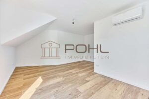 61fe6f2a-2652-4502-b46a-d0e9829d723e-1893290329