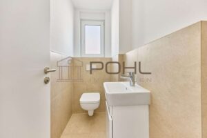 609bb3ee-094e-40e4-8361-e87ce94ba429-1893290215