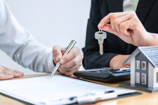 home-insurance-and-real-estate-investment-concept-2024-09-19-04-50-47-utc (1)