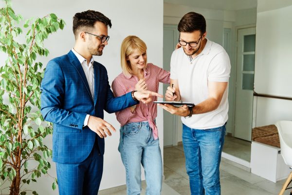 young-couple-deal-contract-real-estate-investment-2025-02-01-15-28-53-utc (1) young-couple-deal-contract-real-estate-investment-2025-02-01-15-28-53-utc (1)